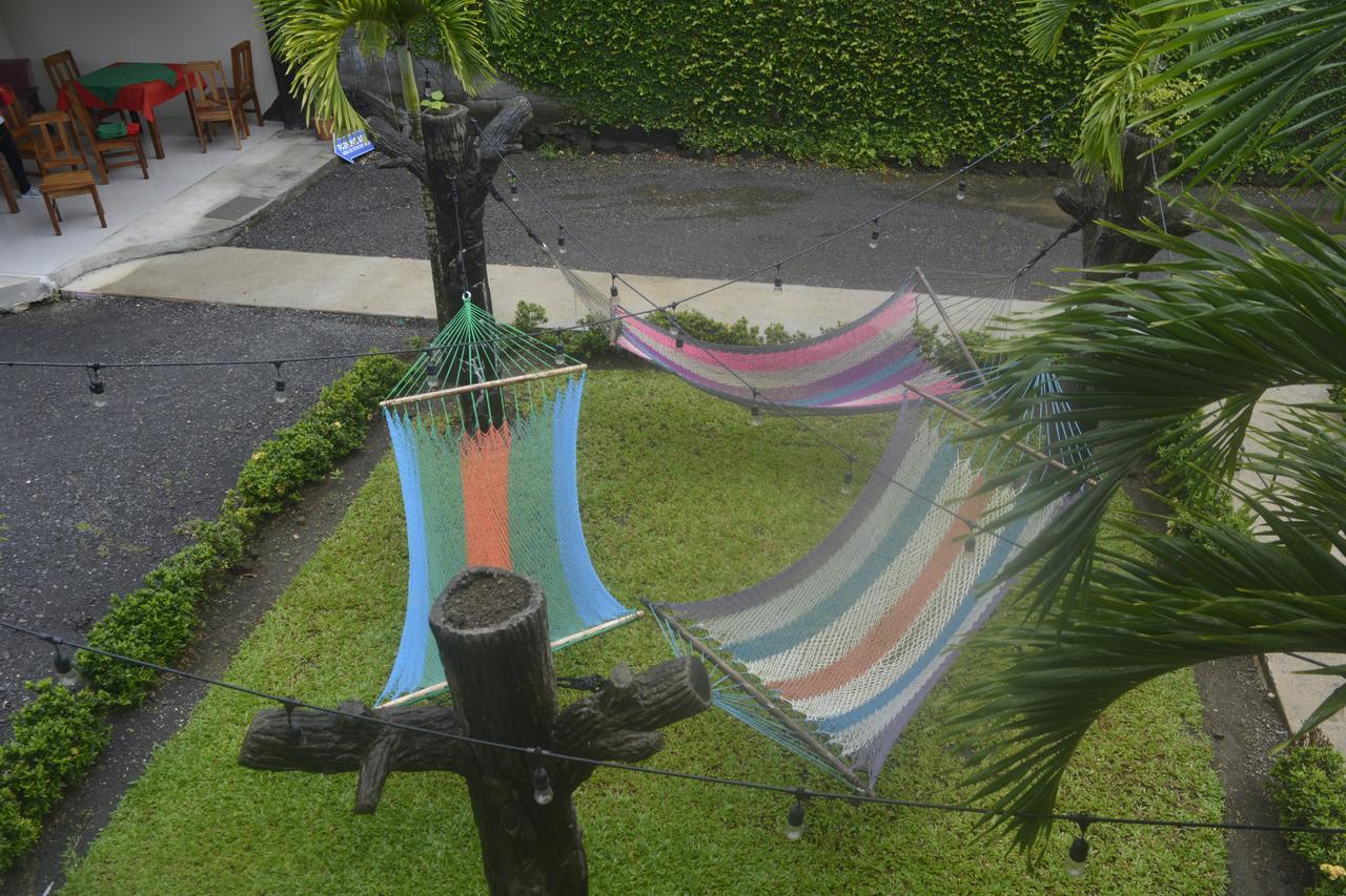 La Fortuna Backpackers Resort Exterior photo